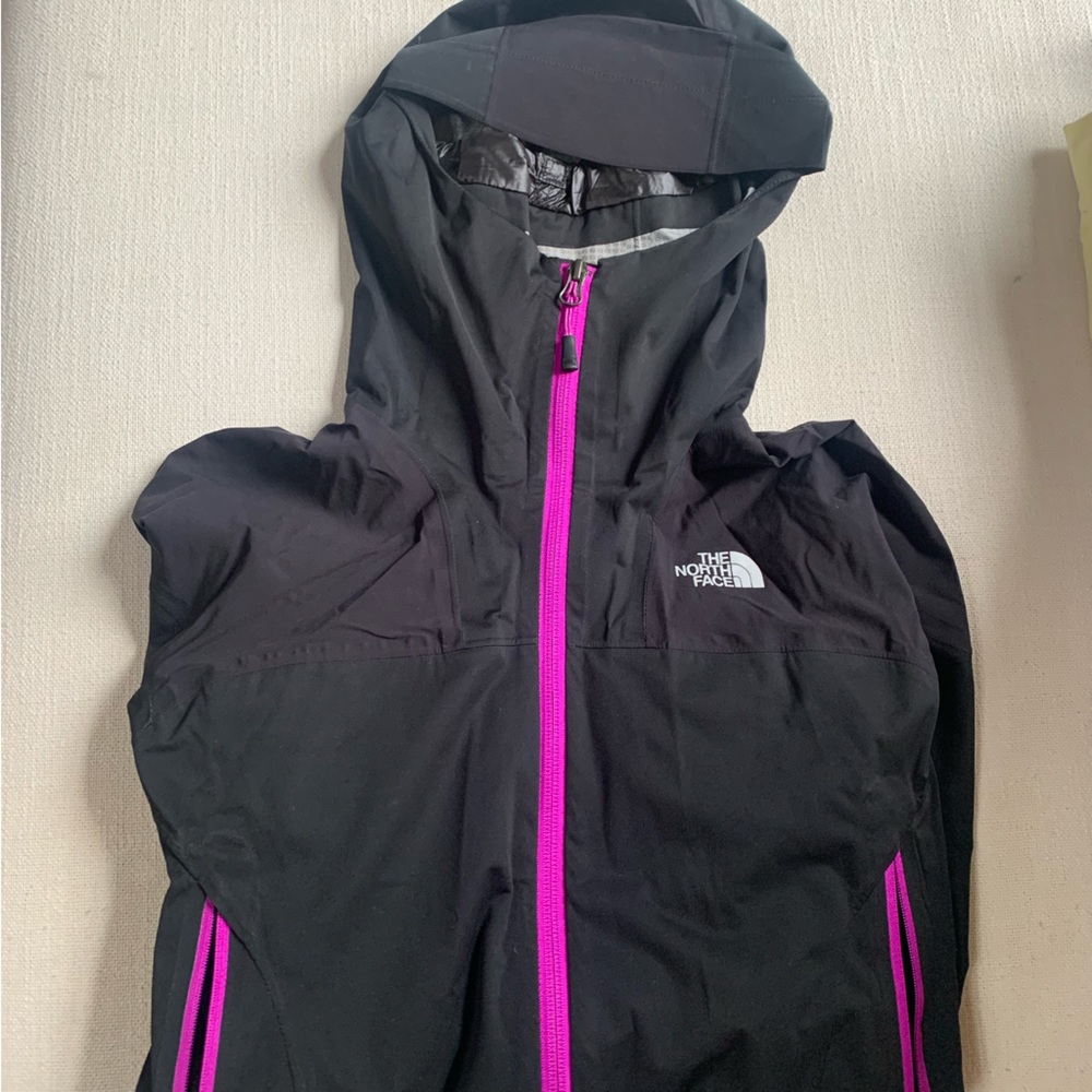 Northface Summit Series Clima Cool Rain jacket